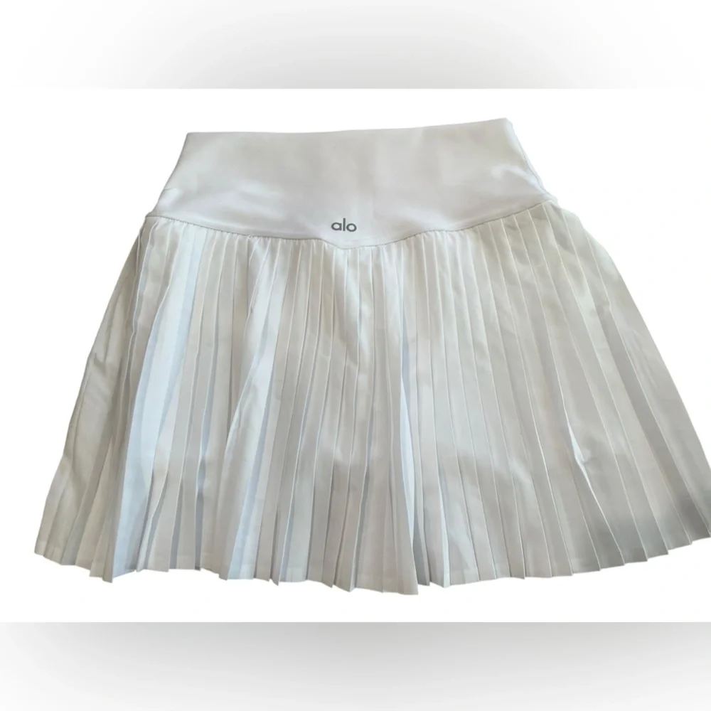 Alo Yoga Grand Slam Pleated Tennis Skirt White- Medium